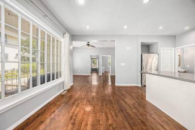 Main picture of 329 Ann St NE