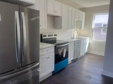 Main picture of 57 E Main St