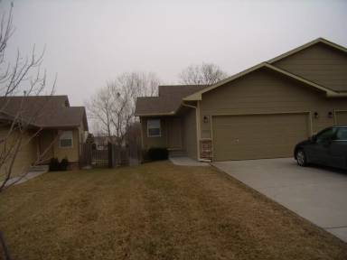 Main picture of 3306 N Governeour Cir
