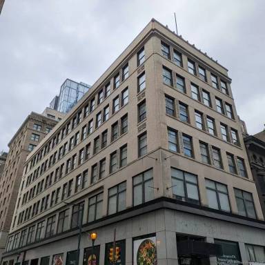 Main picture of 1600 Chestnut St