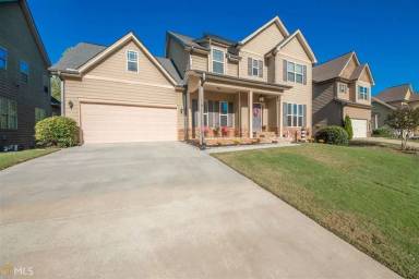 Main picture of 34 Camden Cir