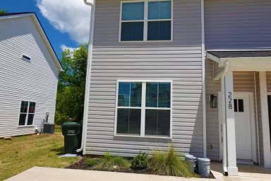 Main picture of 228 Lincoln Dr