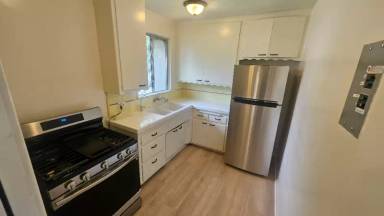Main picture of 1623 N Hobart Blvd