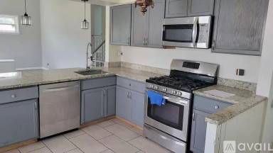 Main picture of 817 Glen Ridge Dr