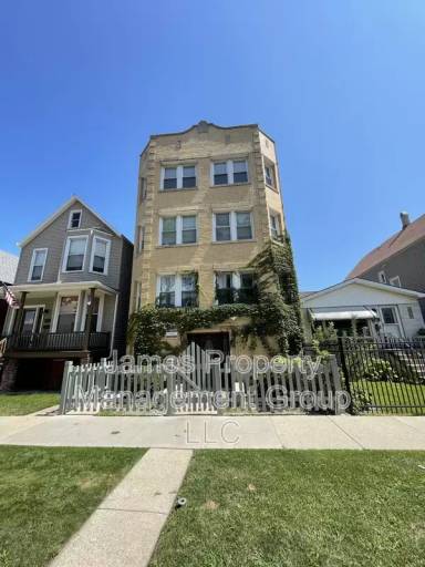 Main picture of 4023 N Troy St