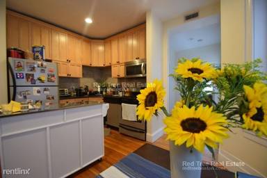 Main picture of 312 Tappan St