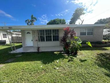 Main picture of 1931 Bahama Dr