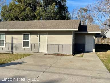 Main picture of 1303 Dean Ln