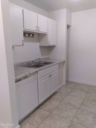 Main picture of 726 Southwest Dr