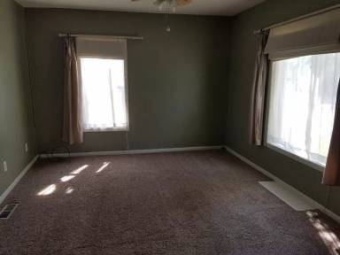 Main picture of 313 9th St NW