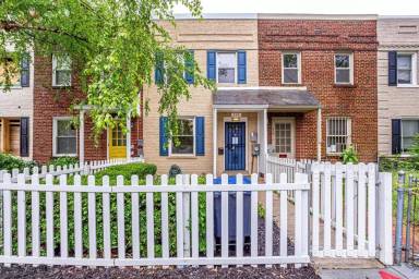 Main picture of 118 O St SW