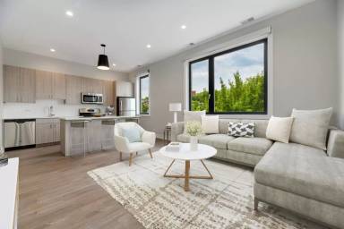 Main picture of 1962-66 N Milwaukee Ave Apartments