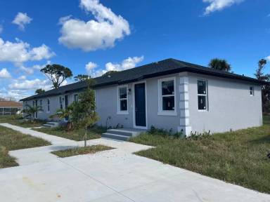 Main picture of 246 Rotonda Blvd W