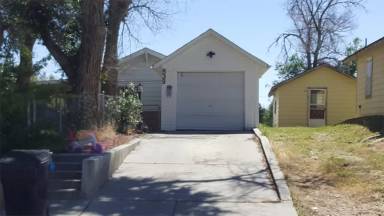 Main picture of 839 S Melrose St