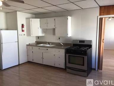 Main picture of 103 W Lafayette St