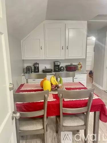 Main picture of 1253 Eddy St