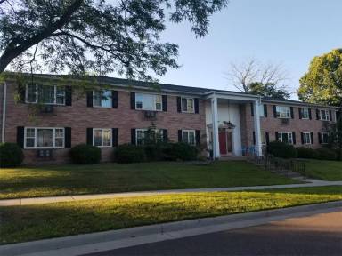 Main picture of 420 West Grand Avenue - 207