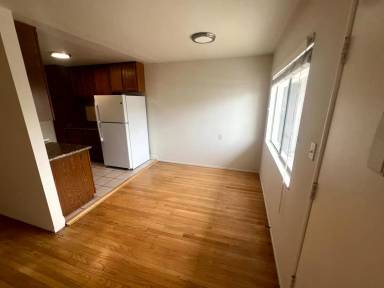 Main picture of 3715 Lincoln Ave