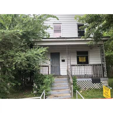 Main picture of 2011 N Prospect Rd