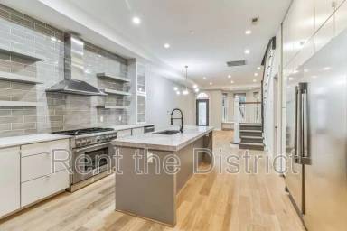 Main picture of 1239 Kenyon St NW