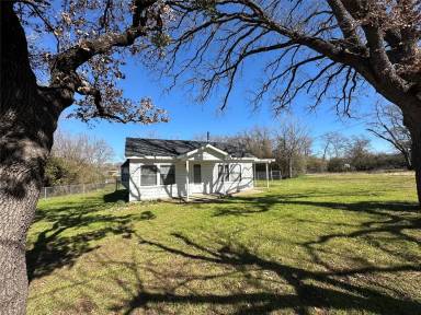 Main picture of 1210 Lindsey St