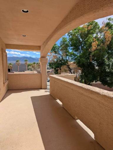 Main picture of Sandstone Condominiums