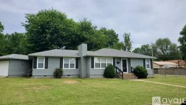 Main picture of 203 E Arden St