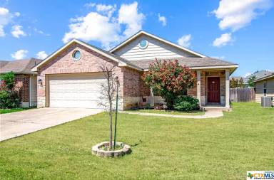 Main picture of 820 Starlight Dr