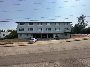 Main picture of 2345 Butte St