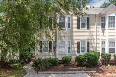 Main picture of 2499 Valley Cove Dr