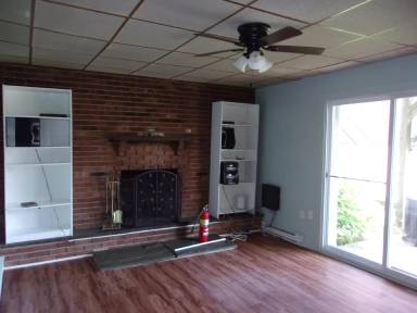Main picture of 422 Maple St