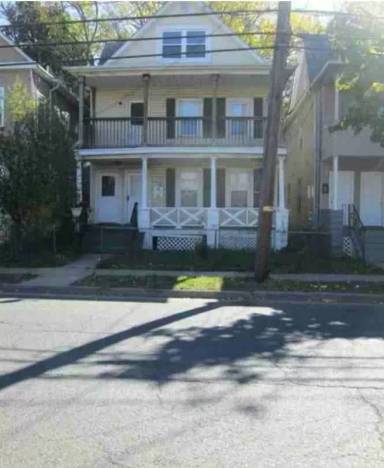 Main picture of 1323 S 2nd St