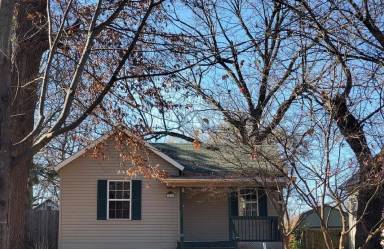 Main picture of 2049 N Benton Ave