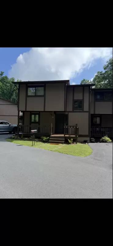 Main picture of 24204 Woodridge Cir