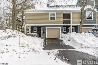 Main picture of 382 Waterview Rd
