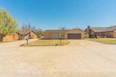 Main picture of 628 Ottawa Pl