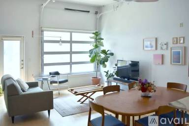 Main picture of BUZZ Lofts