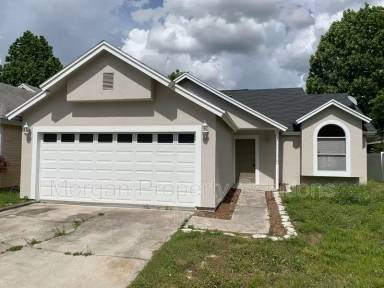 Main picture of 9981 Triple Crown Cir