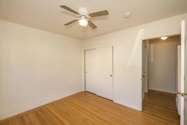 Main picture of 530 Hawthorne Ave