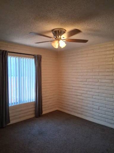 Main picture of 1041 N Mesa Dr