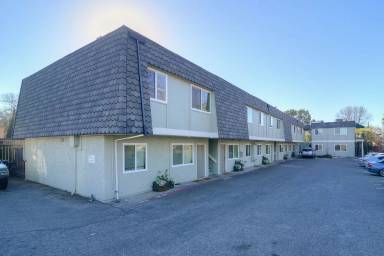 Main picture of 141 N Moy Ct