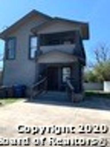 Main picture of 319 N Pine St