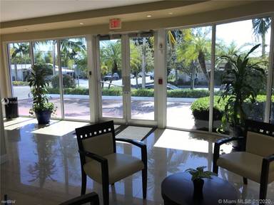 Main picture of Breeze Condo