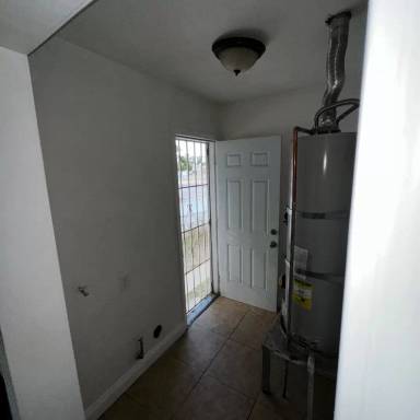 Main picture of 2126-2128 W Compton Blvd