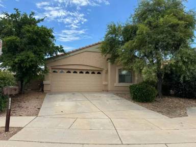 Main picture of 10454 E Ravenswood St