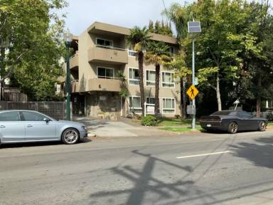 Main picture of 815 E 4th Ave