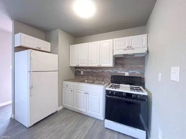 Main picture of 6206 Shadyview St