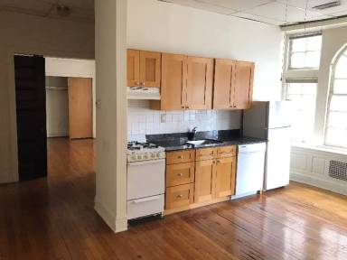 Main picture of 2049 Chestnut St