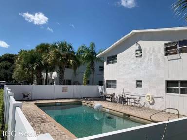 Main picture of 108 W Fee Ave