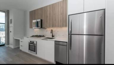 Main picture of 715 N Michigan Ave